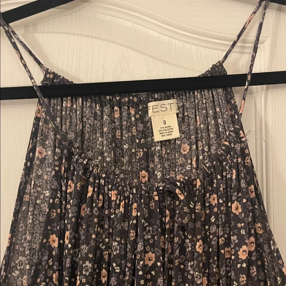 Torrid Festi vintage black halter Floral Dress w/drawstring waist NWT Size 0X - Picture 4 of 5